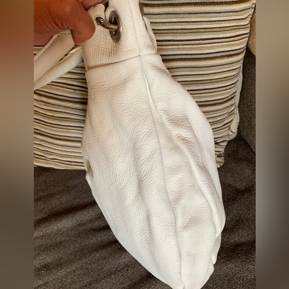 Authentic MARC JACOBS Pebbled leather long shoulder magnetic snap closure bag - Picture 3 of 14